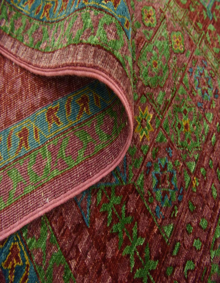 Detail image of  6' 11 x 9' 11  Hand Knotted Mamluk Ziegler Rug