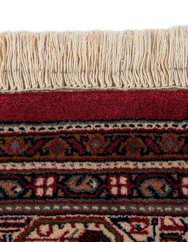 Detail image of  5' 5 x 7' 9  Hand Knotted Mir Wool Rug