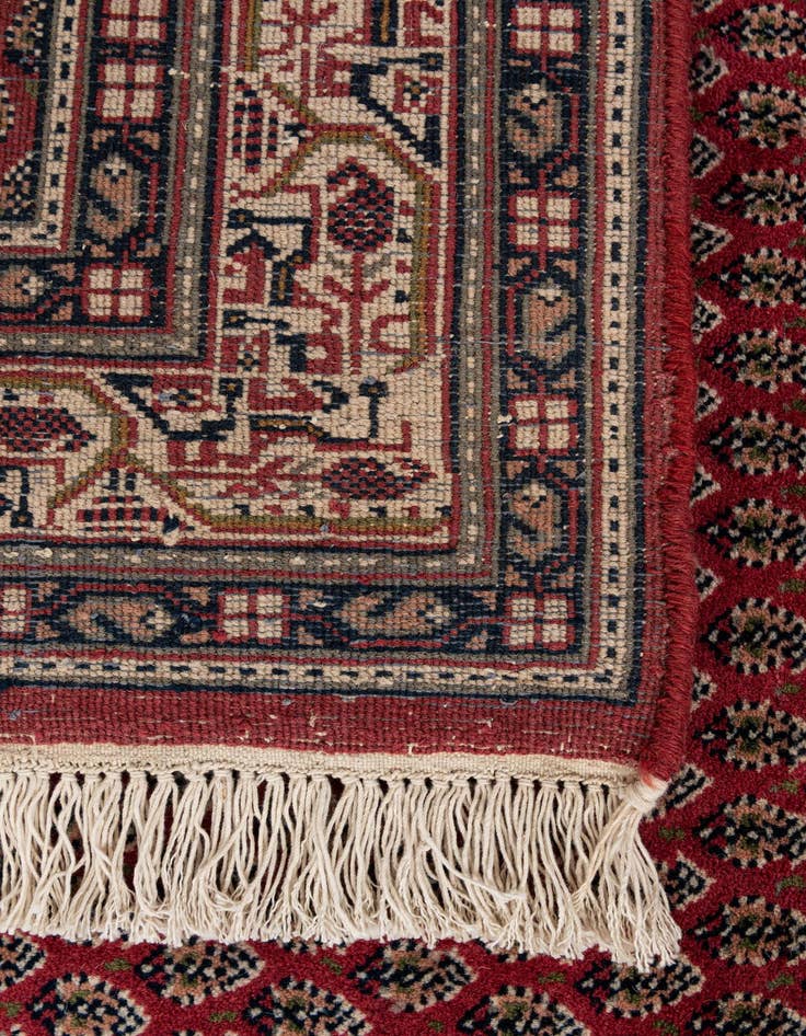 Detail image of  4' x 5' 9  Hand Knotted Mir Wool Rug