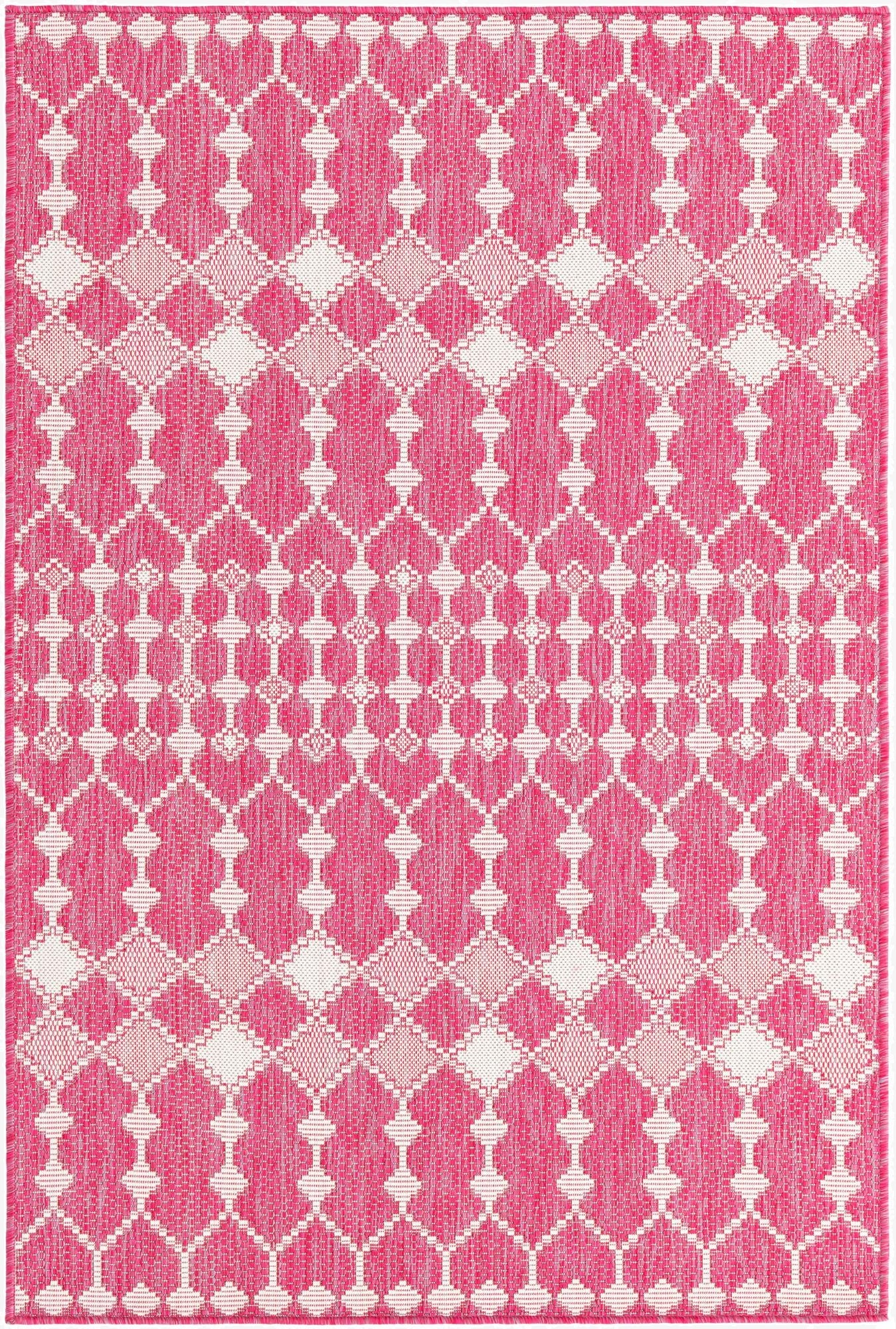 Primary image  4' x 6'  Washable Lattice Indoor / Outdoor Rug