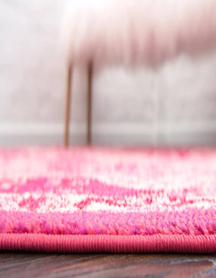 Detail image of 6' x 6' Madeline Round Rug