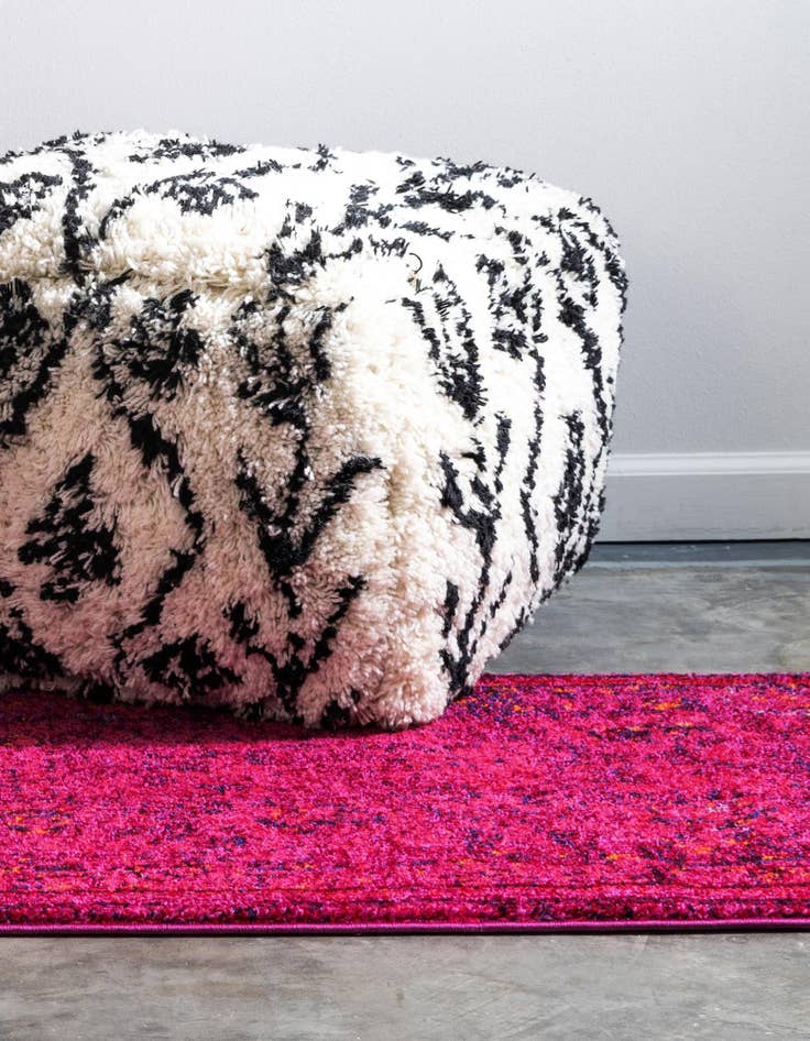 Detail image of  2' 2 x 6' 9  Washable Fleur Runner Rug