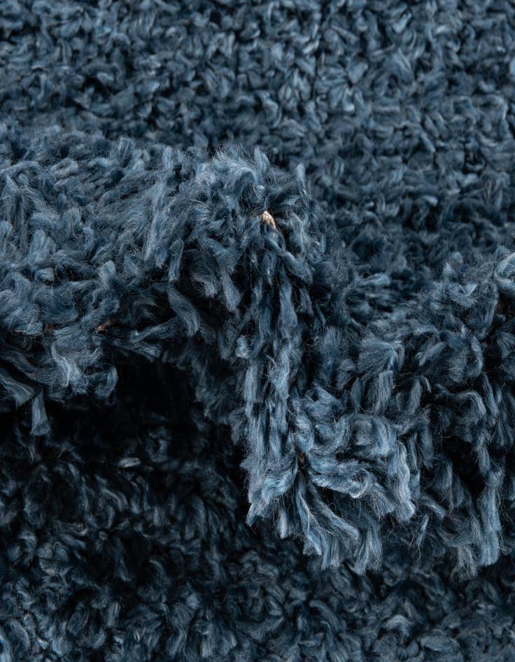 Detail image of  3' 3 x 3' 3 Zermatt Shag Round Rug