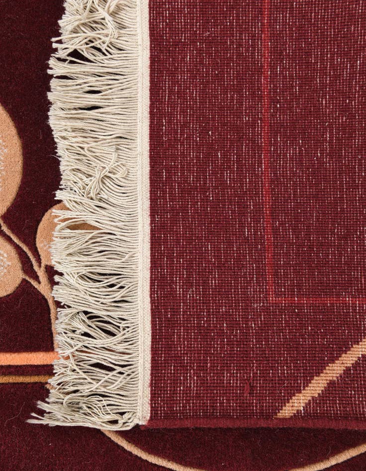Detail image of  3' 11 x 5' 11  Hand Knotted Darya Rug