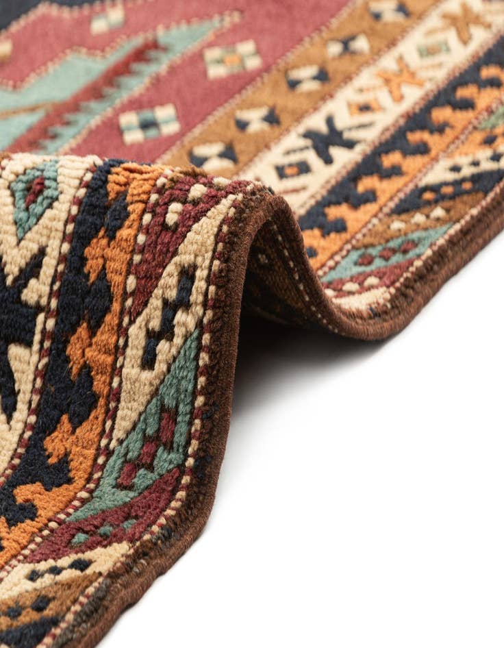 Detail image of  5' x 7'  Hand Knotted Kars Wool Rug