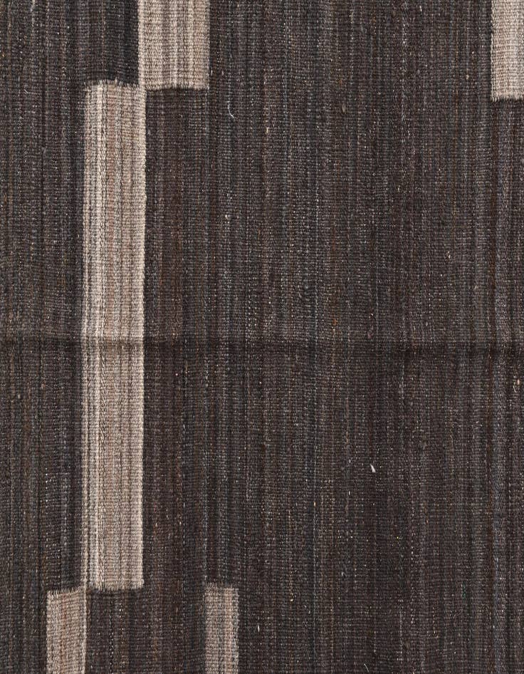 Detail image of  4' 4 x 5' 9  Hand Woven Kilim Modern Wool Rug