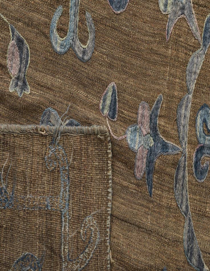 Detail image of  5' 6 x 7' 4  Hand Woven Kilim Suzani Wool Rug