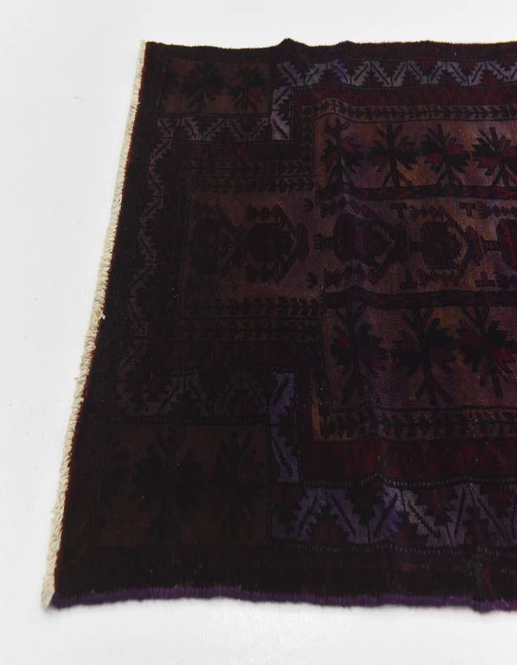 Detail image of  2' 4 x 4' 6  Hand Knotted Ultra Vintage Persian Wool Rug