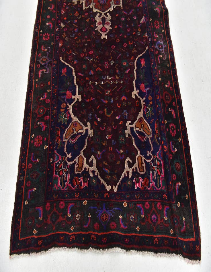 Detail image of 4' 7 x 9' 10 Hand Knotted Sanandaj Persian Wool Runner Rug