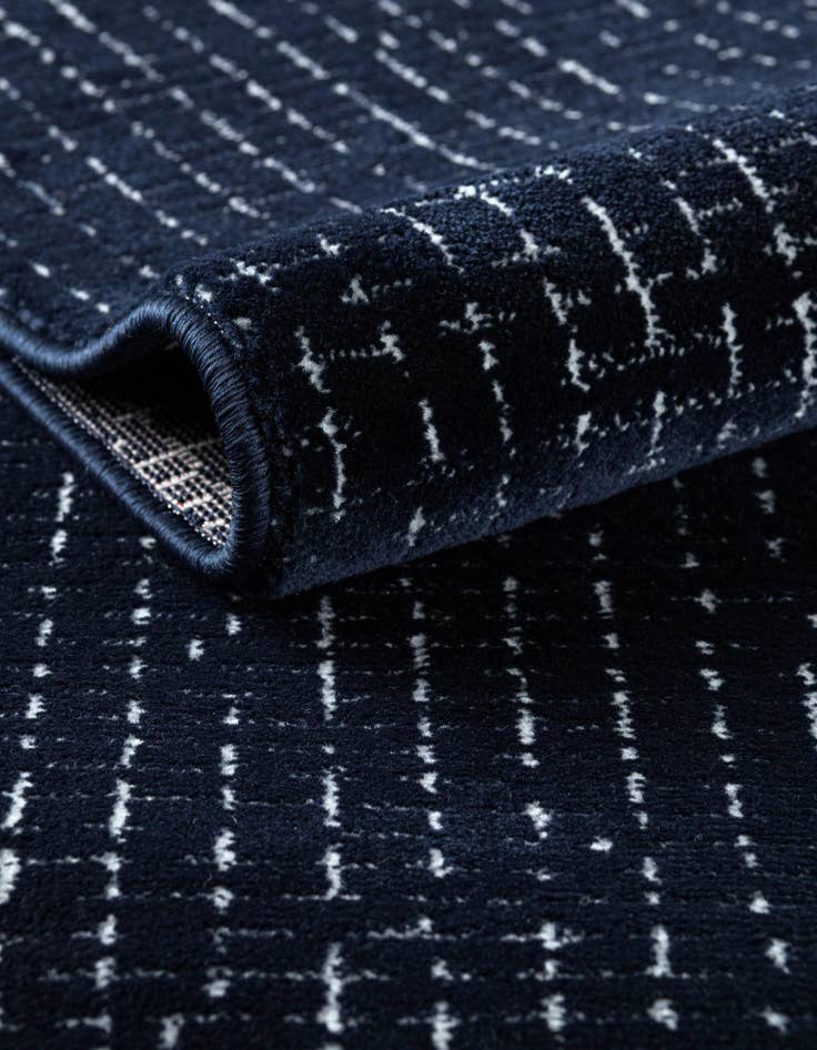 Detail image of  4' x 6' Aakaar Rug