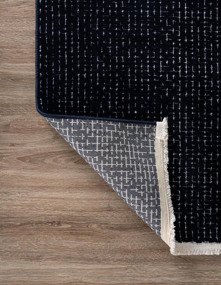 Detail image of  2' x 6' Aakaar Runner Rug