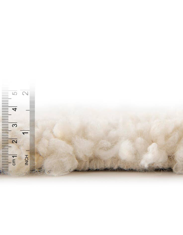 Detail image of  10' x 10'  Hand Woven Haka Deluxe Shag Round Rug