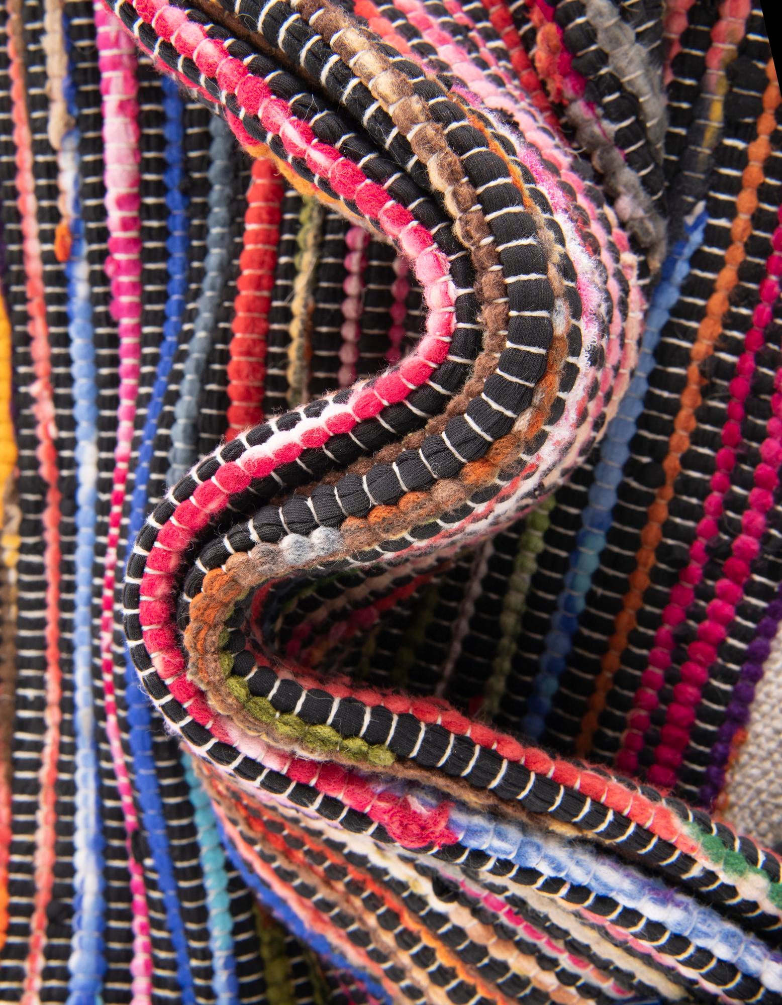 Rug Multicolored Black Swatch link