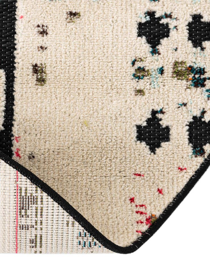 Detail image of  3' x 3'  Washable Casablanca Indoor / Outdoor Round Rug