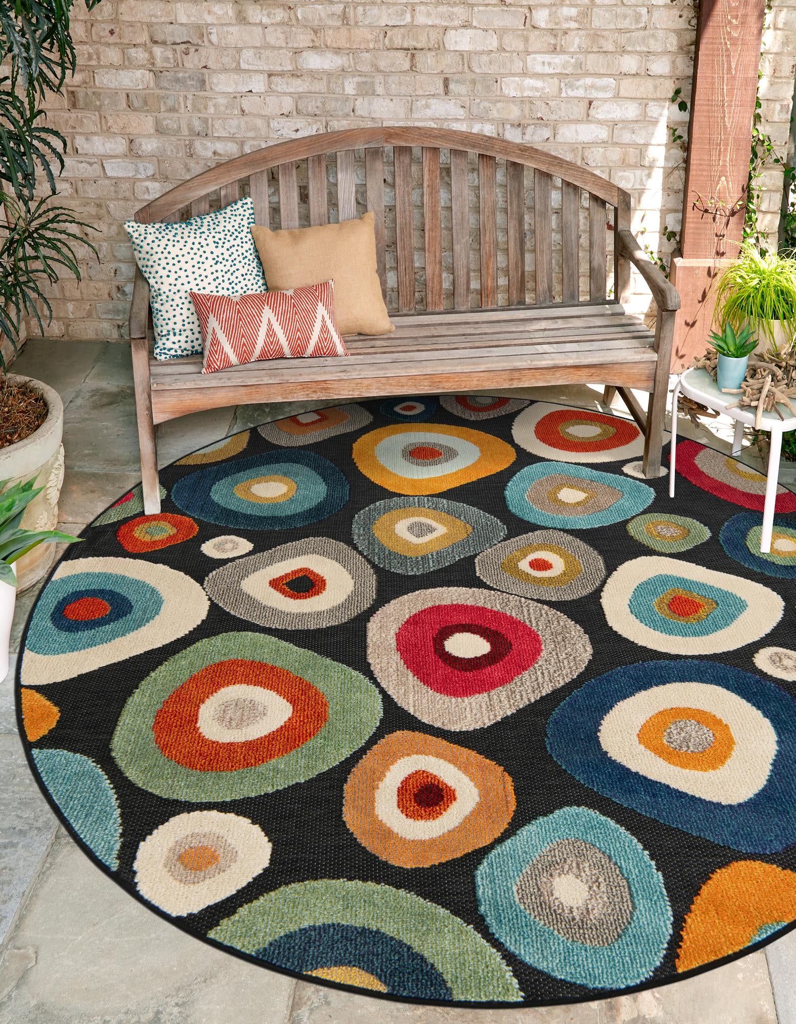 Multicolor Black 7' 10 x 7' 10 Casablanca Outdoor Round Rug | Rugs.com