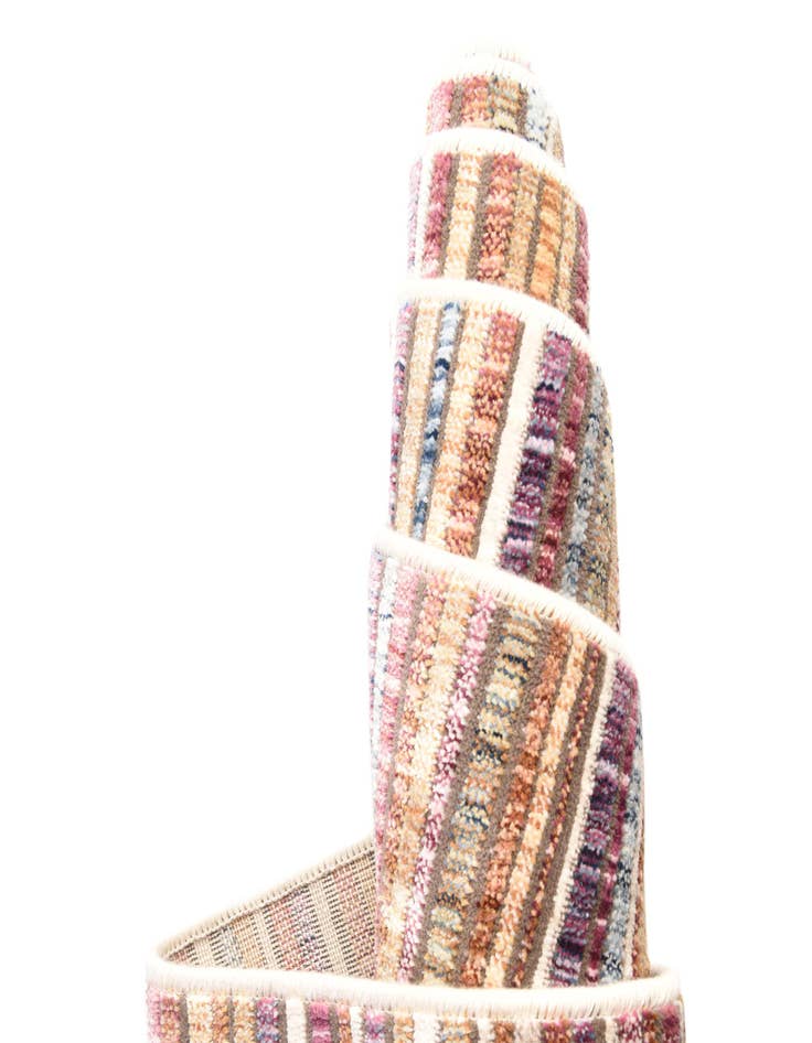 Detail image of  7' 10 x 7' 10 Deepa Octagon Rug