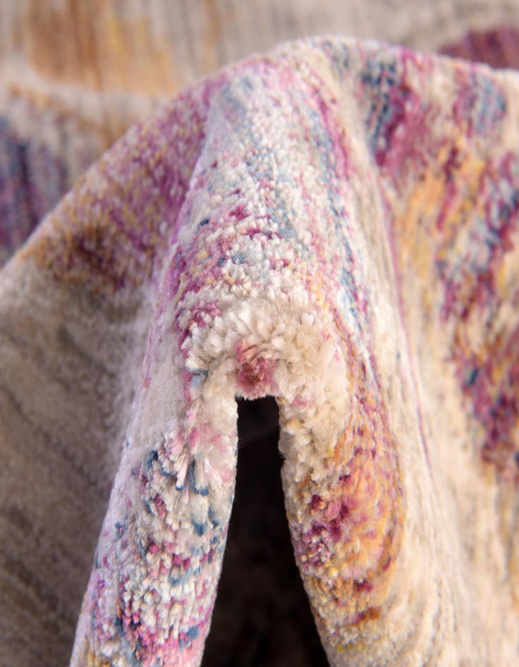 Detail image of  5' 3 x 5' 3 Deepa Octagon Rug