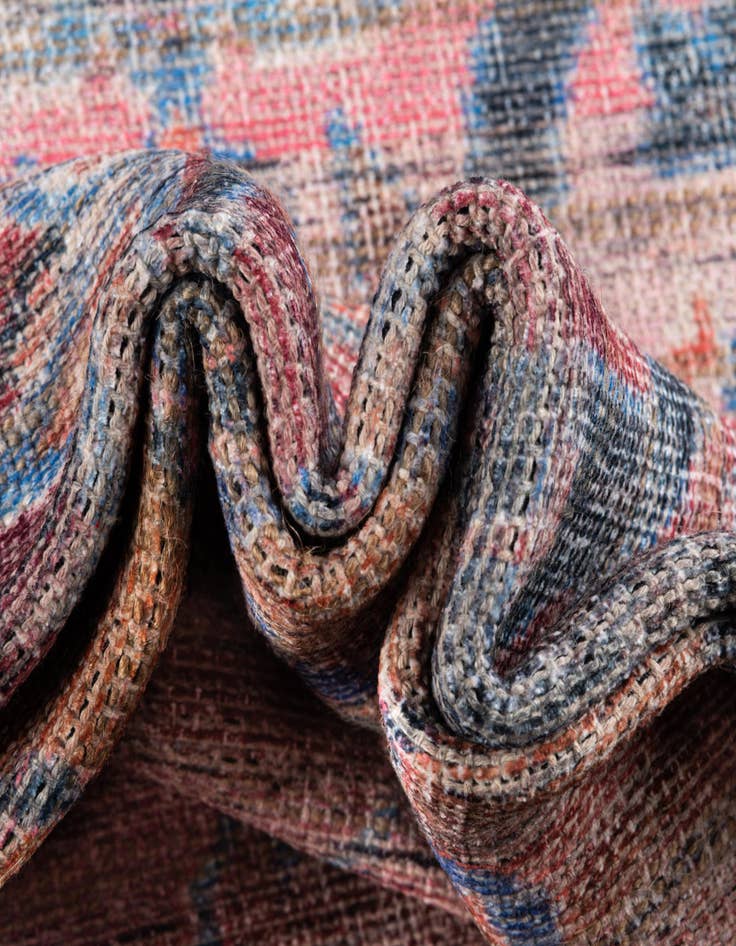 Detail image of  7' 10 x 7' 10  Washable Nostalgia Octagon Rug