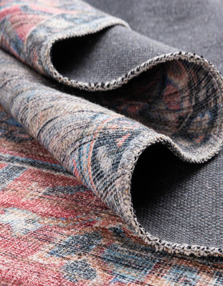 Detail image of  7' 10 x 7' 10  Washable Nostalgia Octagon Rug