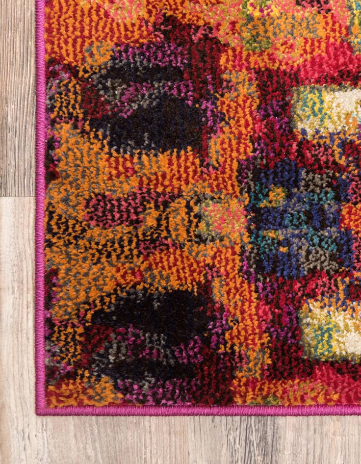 Detail image of  8' x 8'  Washable Sevilla Octagon Rug