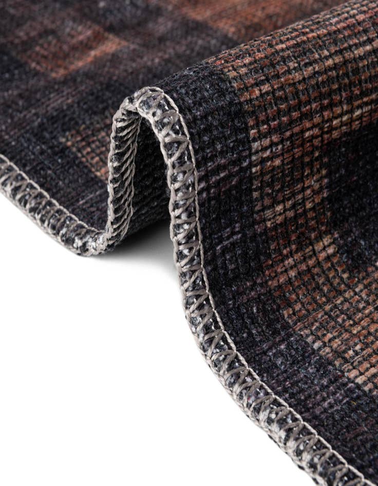 Detail image of  5' 3 x 5' 3  Washable Sisu Octagon Rug