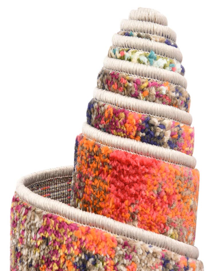 Detail image of  5' 3 x 5' 3  Washable Vivid Octagon Rug