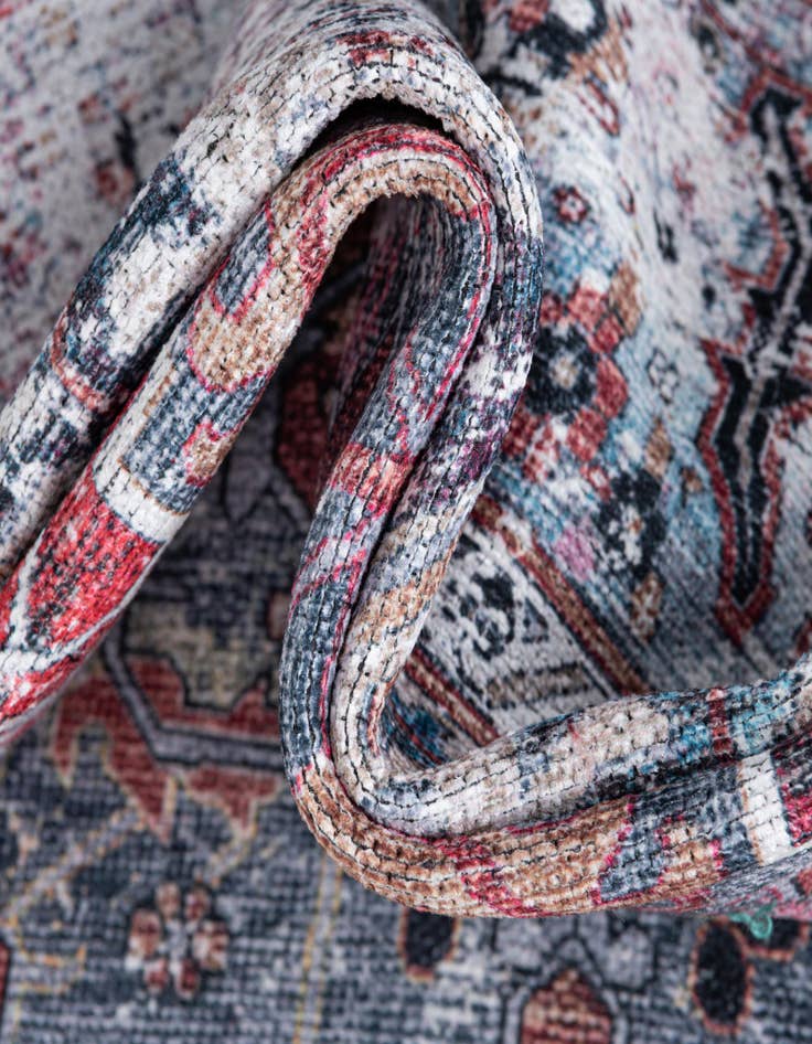 Detail image of  5' x 5'  Washable Yara Octagon Rug