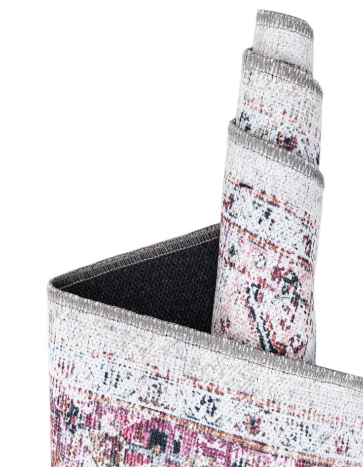 Detail image of  5' x 5'  Washable Yara Octagon Rug