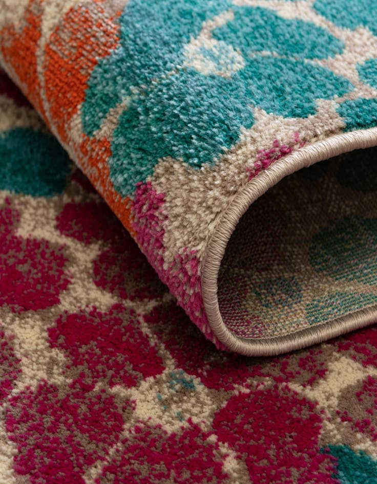 Detail image of  4' x 6' Azalea Oval Rug