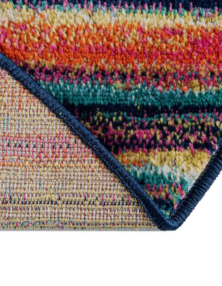 Detail image of  7' 10 x 10' Azalea Oval Rug