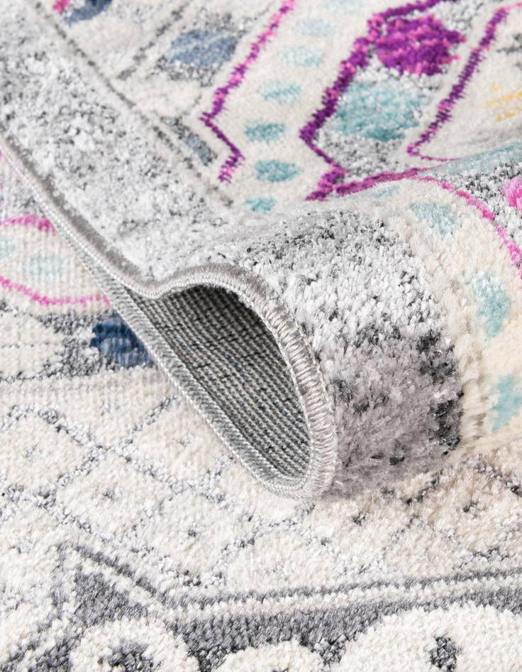 Detail image of  3' 7 x 5' 3 Budapest Oval Rug