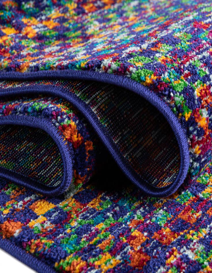 Detail image of  5' 3 x 8' Calypso Oval Rug