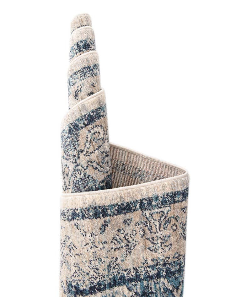 Detail image of  4' x 6' Lola Oval Rug