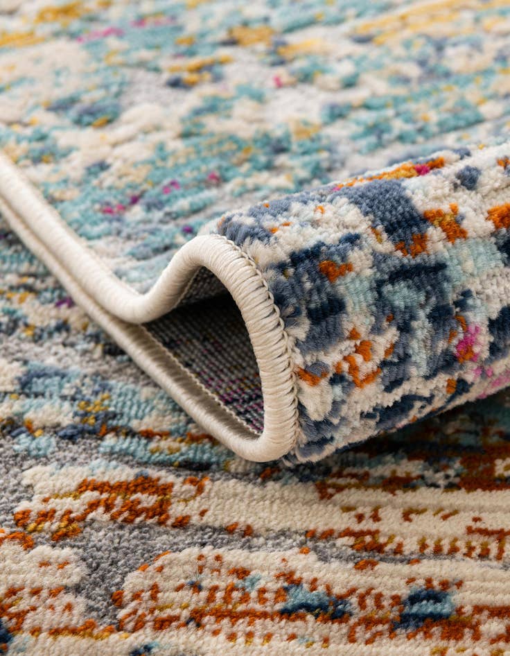 Detail image of  3' 7 x 5' 3 Malibu Oval Rug