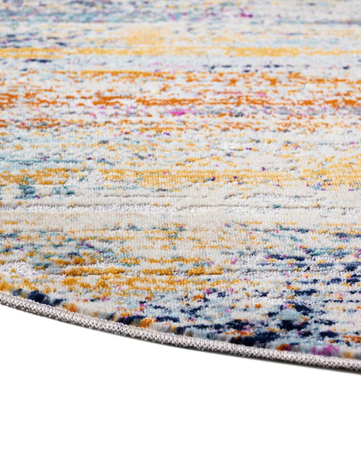 Detail image of  3' 7 x 5' 3 Malibu Oval Rug