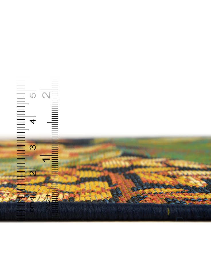 Detail image of  4' x 6'  Washable Botanical Indoor / Outdoor Oval Rug