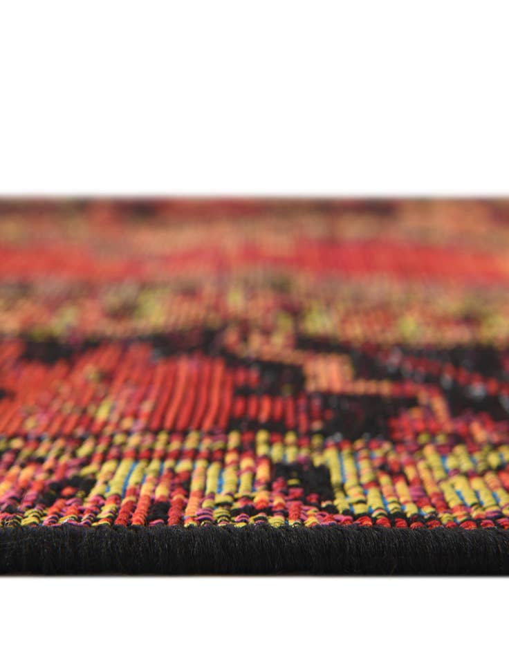 Detail image of  7' 10 x 10'  Washable Tribal Indoor / Outdoor Oval Rug