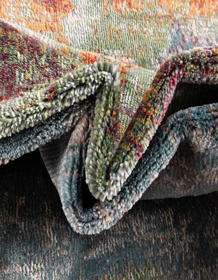 Detail image of  8' 2 x 10' Paragon Oval Rug