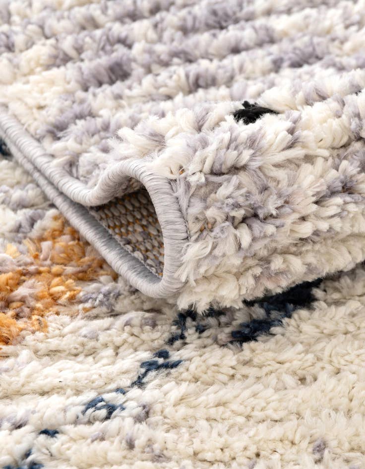 Detail image of 5' x 8' Tucson Oval Rug