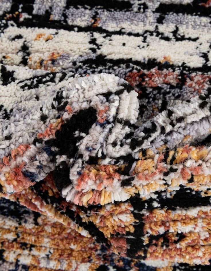 Detail image of  4' x 6' Tucson Oval Rug