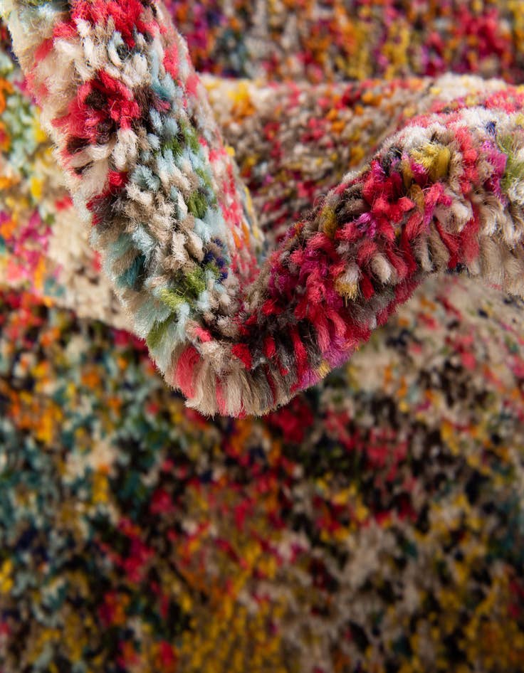 Detail image of  7' 10 x 10'  Washable Vivid Oval Rug