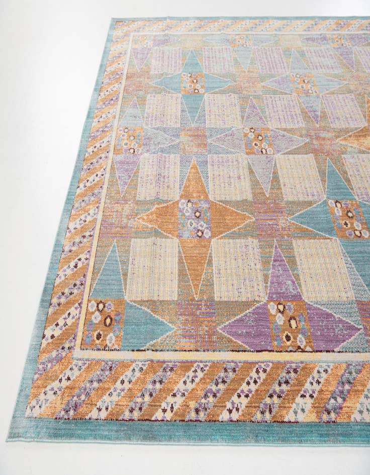 Detail image of 7' x 10' Alexis Rug
