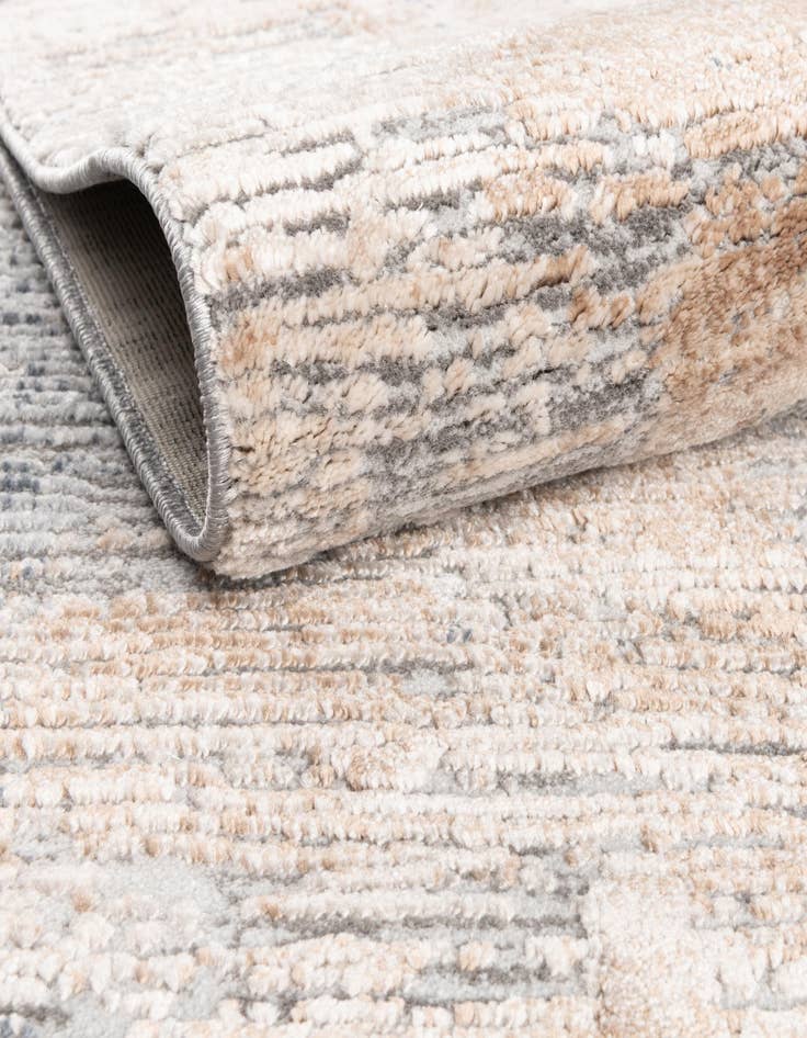 Detail image of  4' x 6' Alexis Rug