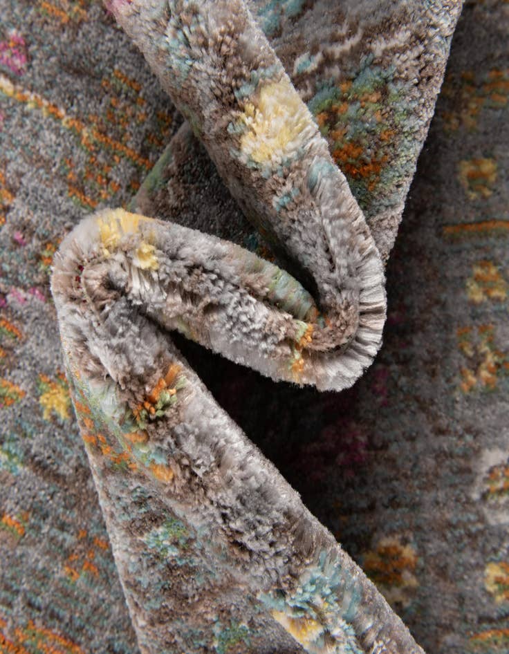 Detail image of  2' x 3' Alexis Rug