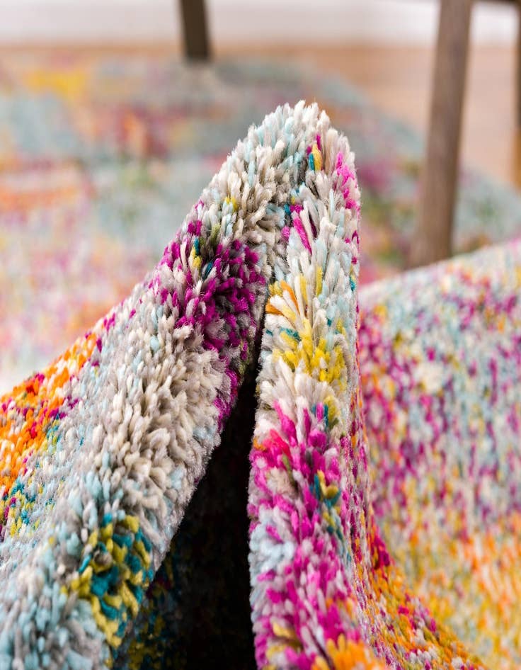 Detail image of  5' x 8'  Washable Amalfi Rug