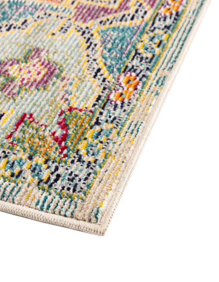 Detail image of  5' x 8' 2 Amulet Rug