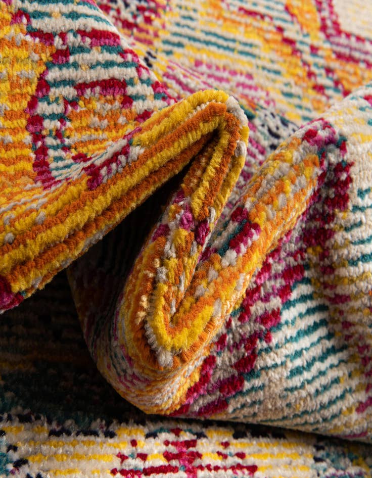 Detail image of  5' x 8' 2 Amulet Rug