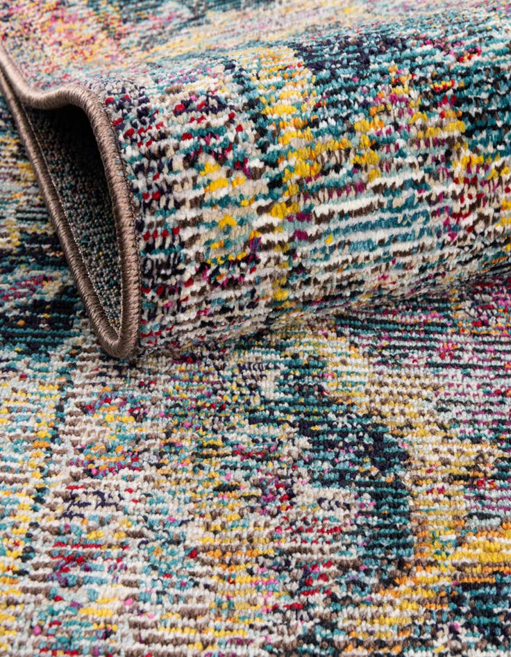 Detail image of  5' x 8' 2 Amulet Rug