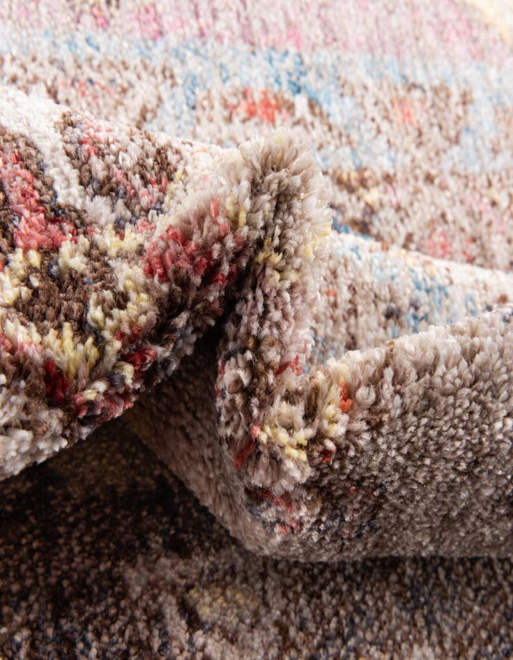 Detail image of  5' x 7' 7 Andromeda Rug