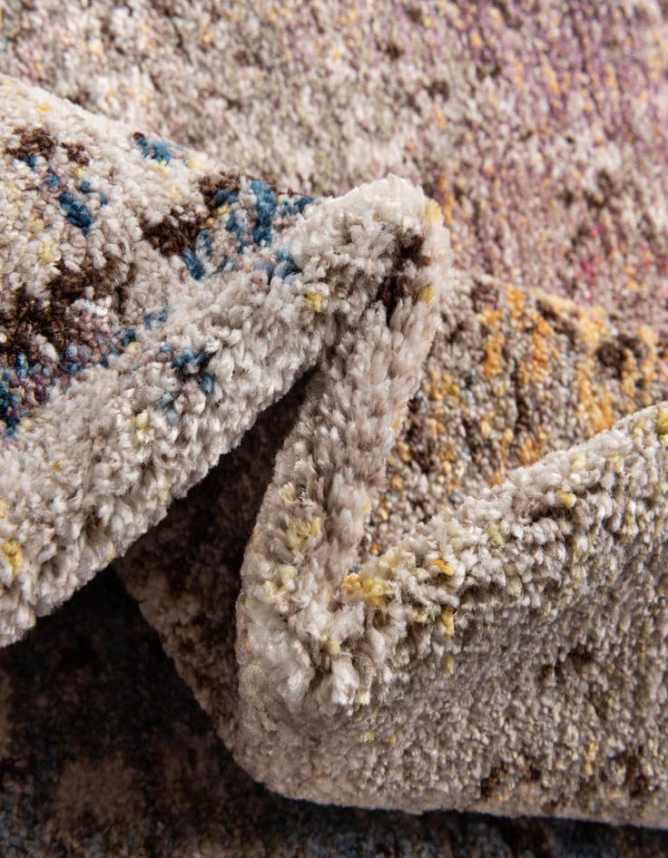 Detail image of  5' x 7' 7 Andromeda Rug